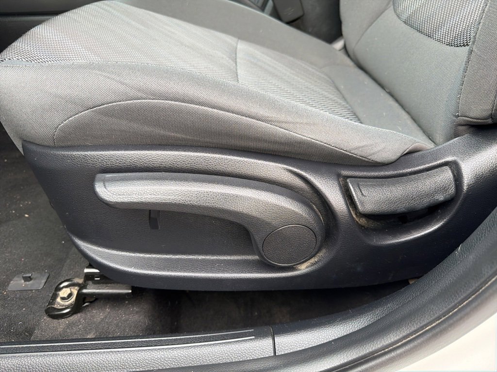 Used 2024 Kia Seltos LX image 12