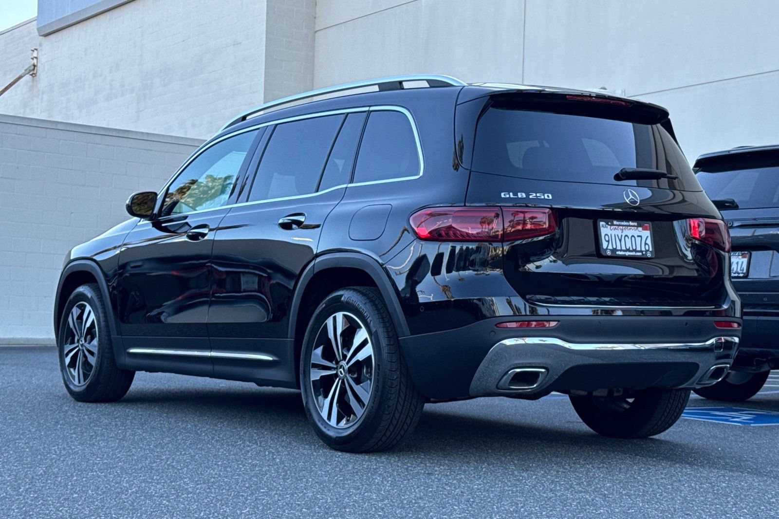 Certified 2025 Mercedes-Benz GLB 250 image 6