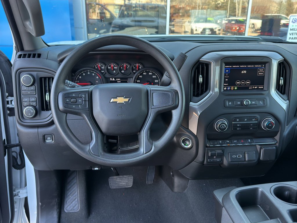 Used 2025 Chevrolet Silverado 2500 W/T w/ WT/CX Safety Package AWD/4WD image 23