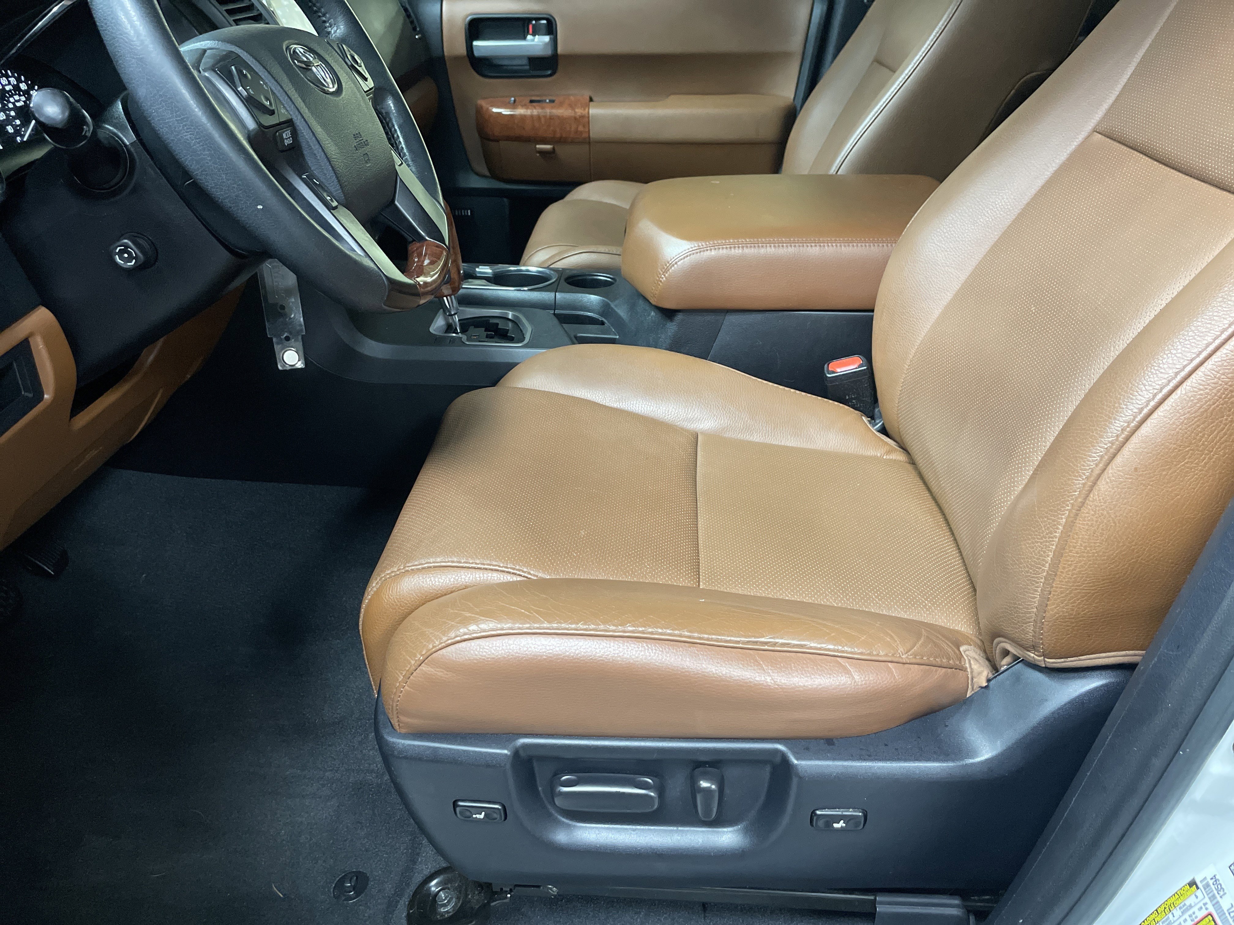 Certified 2019 Toyota Sequoia Platinum image 16