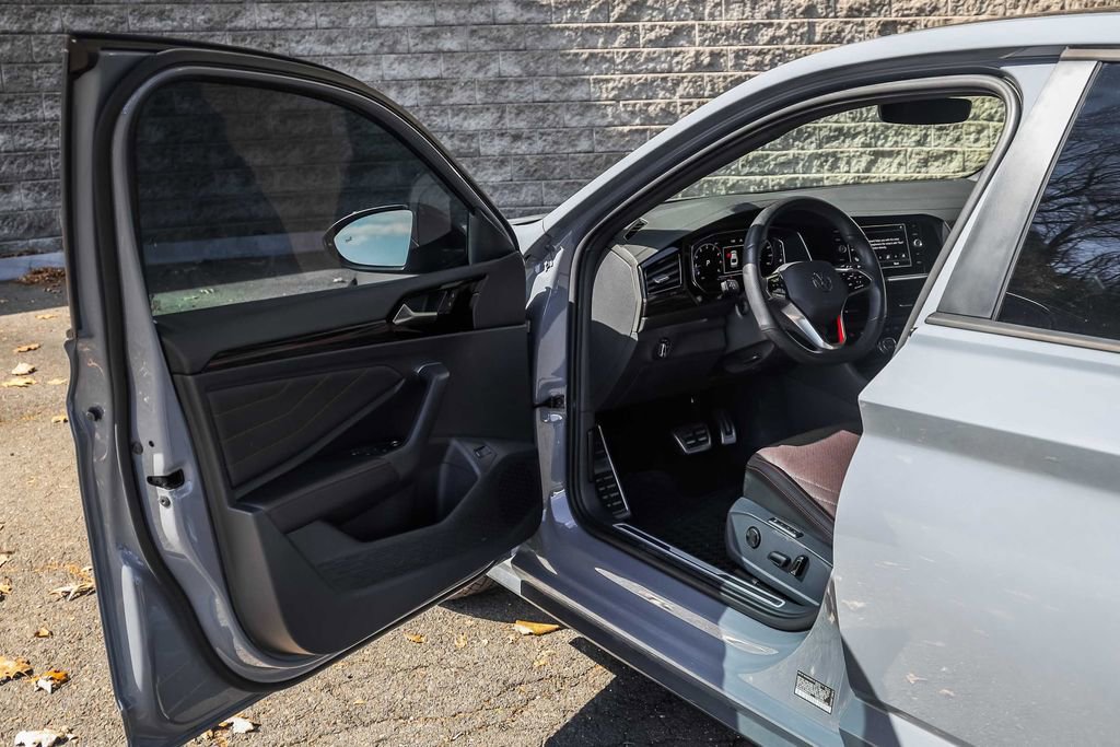 Used 2023 Volkswagen Jetta GLI Autobahn w/ GLI Black Package image 22