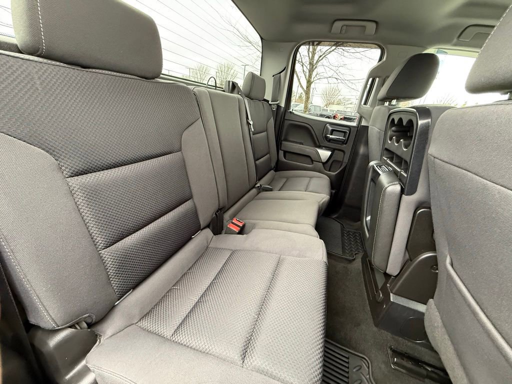 Used 2018 Chevrolet Silverado 1500 LT w/ All Star Edition image 26