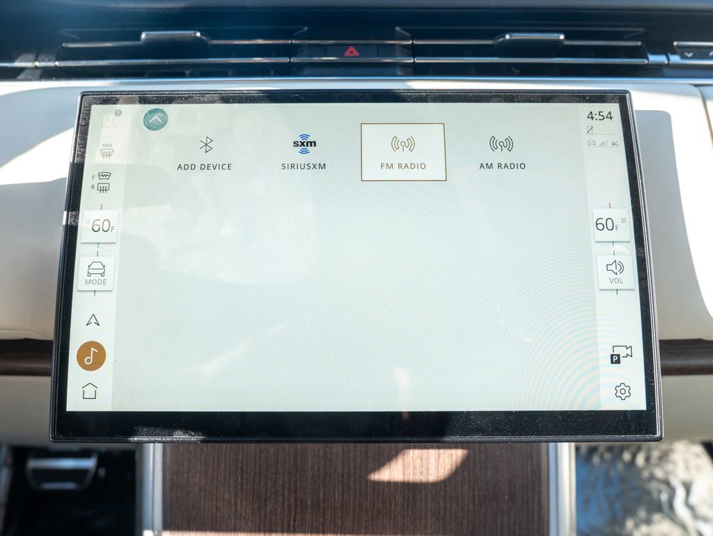 Certified 2024 Land Rover Range Rover Long Wheelbase SE image 31