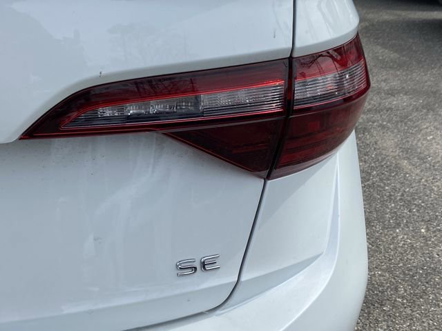 Used 2023 Volkswagen Jetta SE FWD image 30