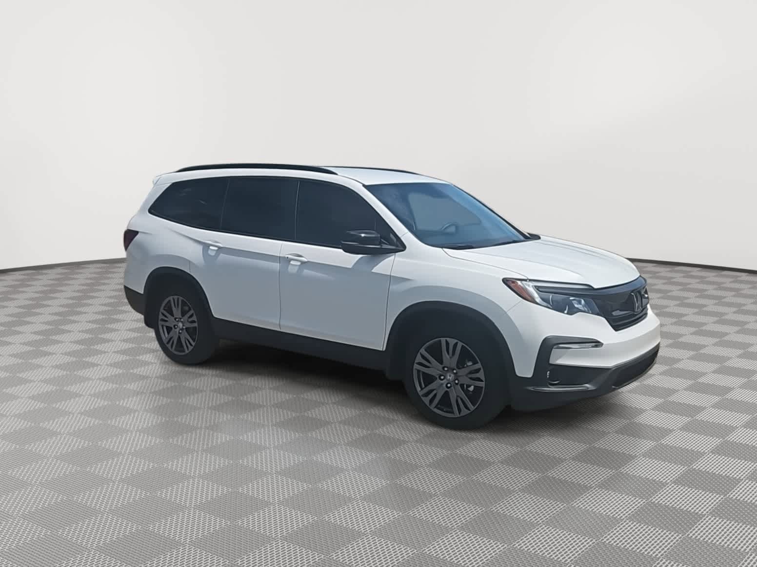 Certified 2022 Honda Pilot Sport image 2