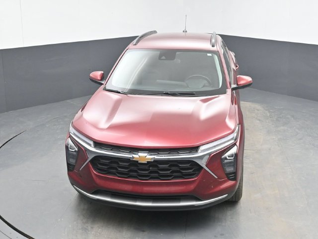 Used 2024 Chevrolet Trax LT w/ Driver Confidence Package FWD image 14