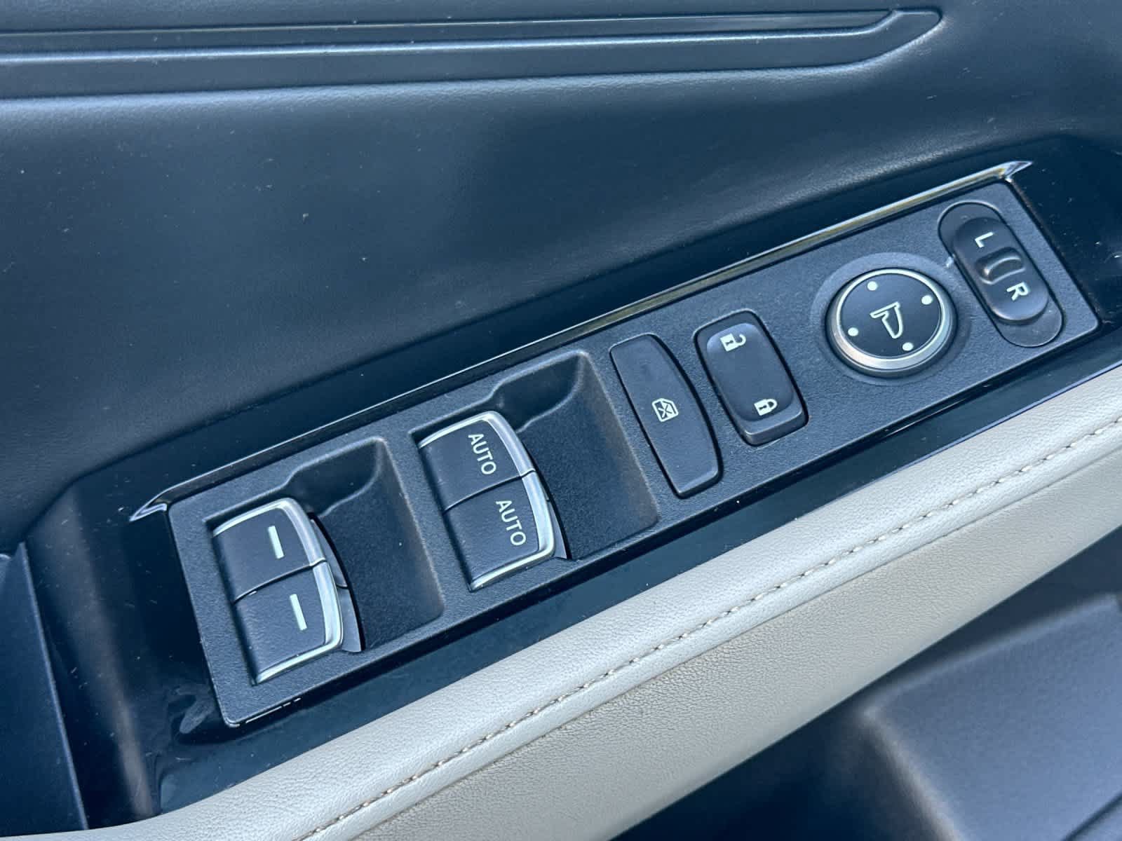 Used 2023 Honda Accord Touring image 14