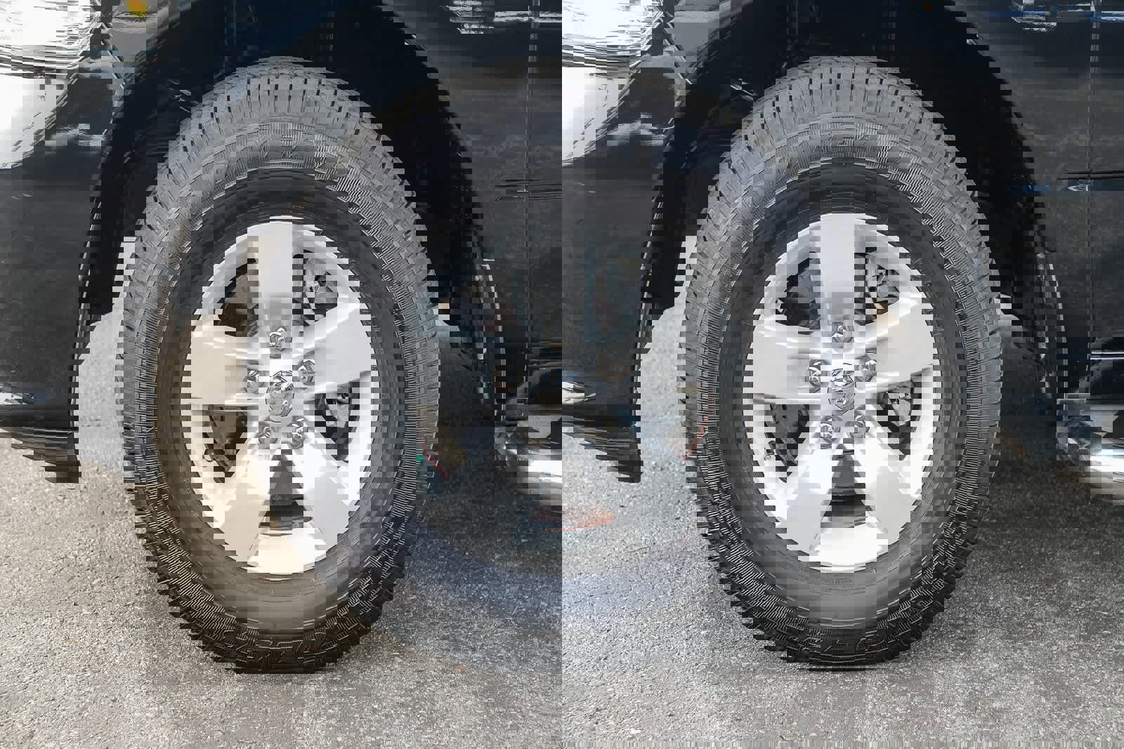 Used 2018 RAM 1500 Express image 9