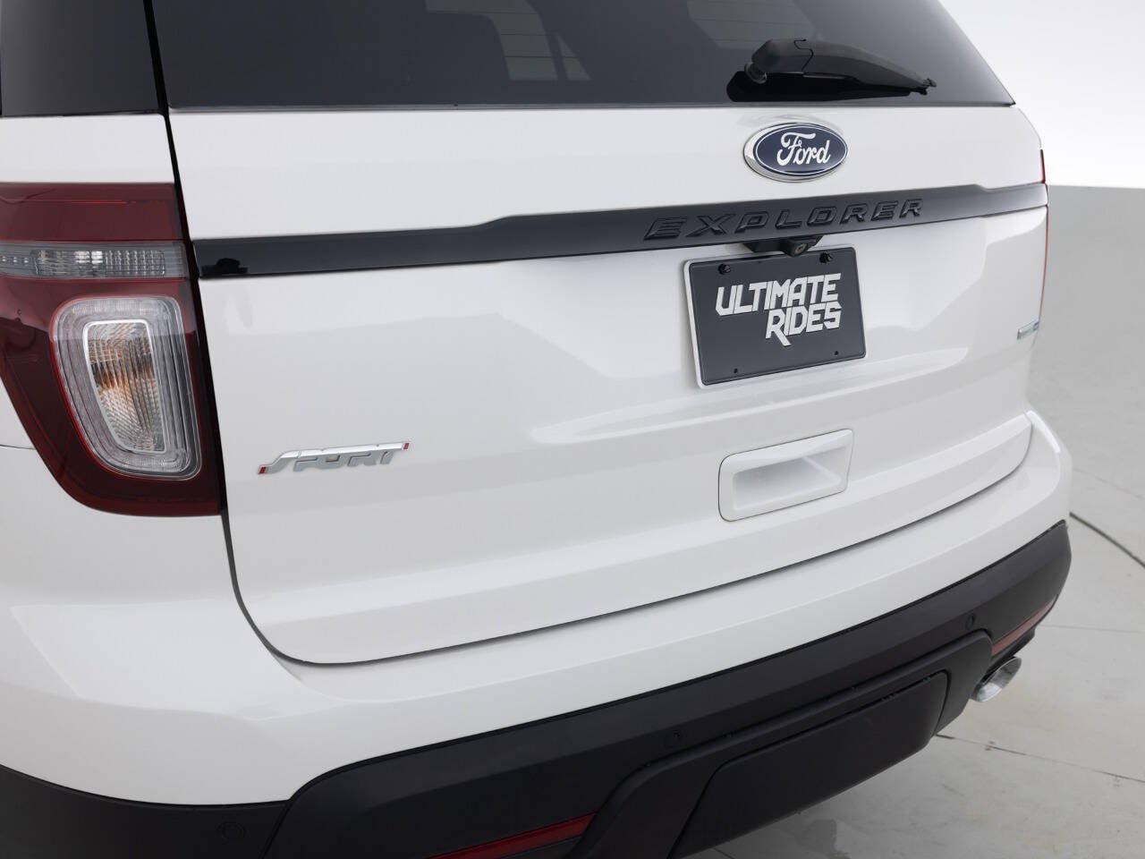 Used 2015 Ford Explorer Sport AWD/4WD image 16