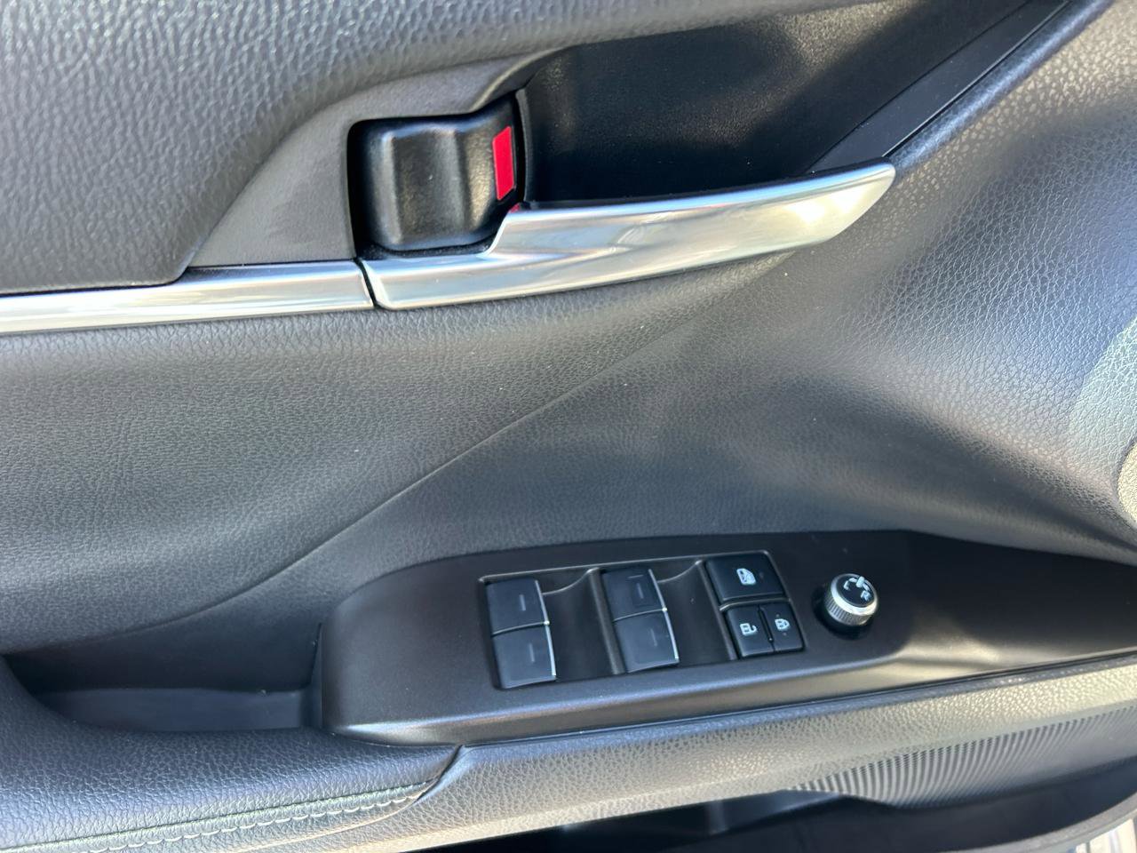 Used 2024 Toyota Camry XSE w/ Navigation Package FWD image 13