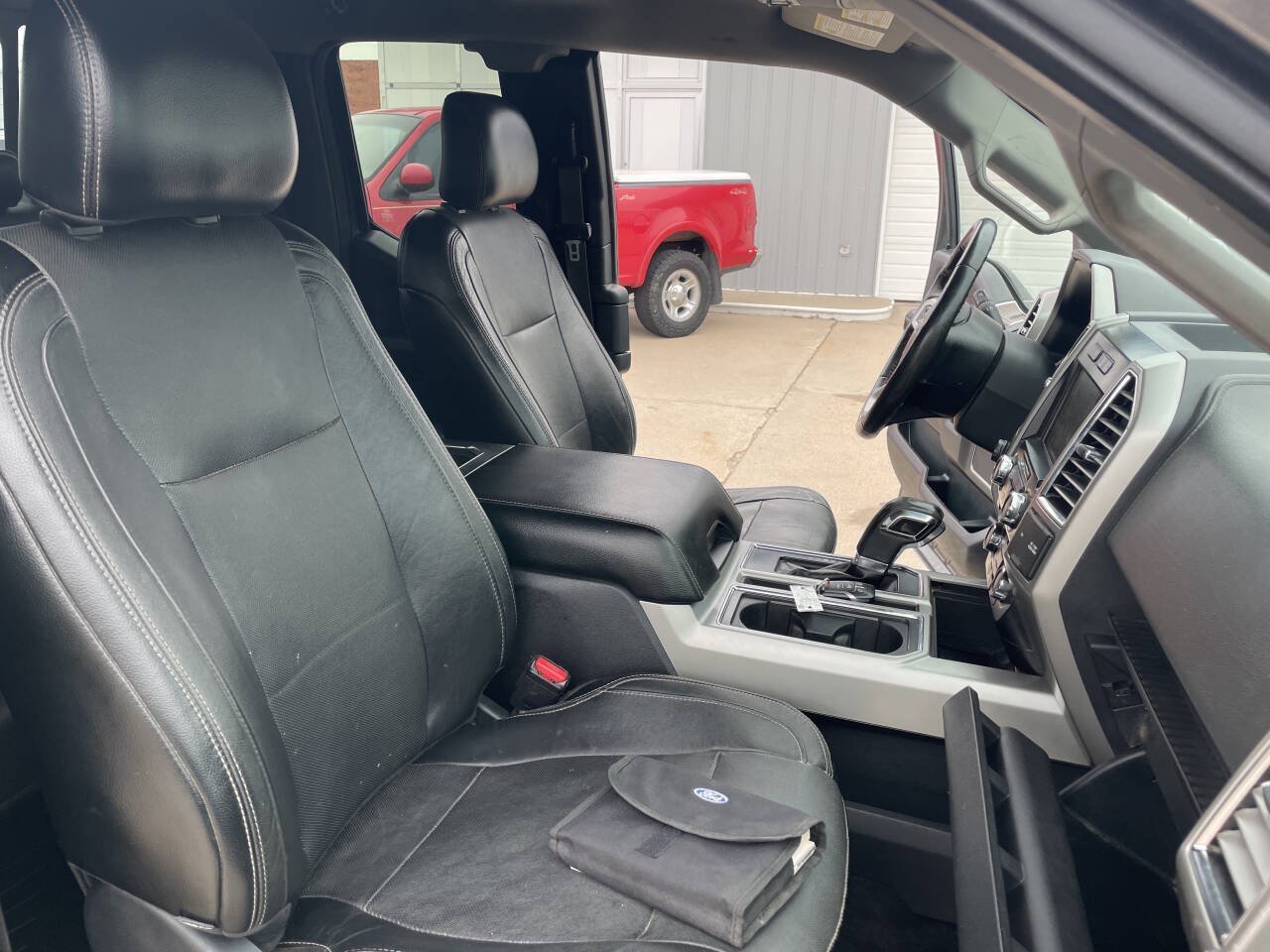 Used 2015 Ford F150 Lariat AWD/4WD image 30