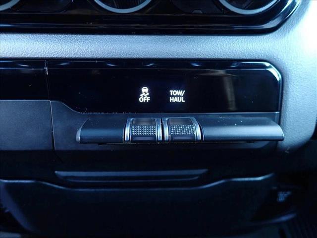 Used 2023 RAM 1500 Laramie AWD/4WD image 18
