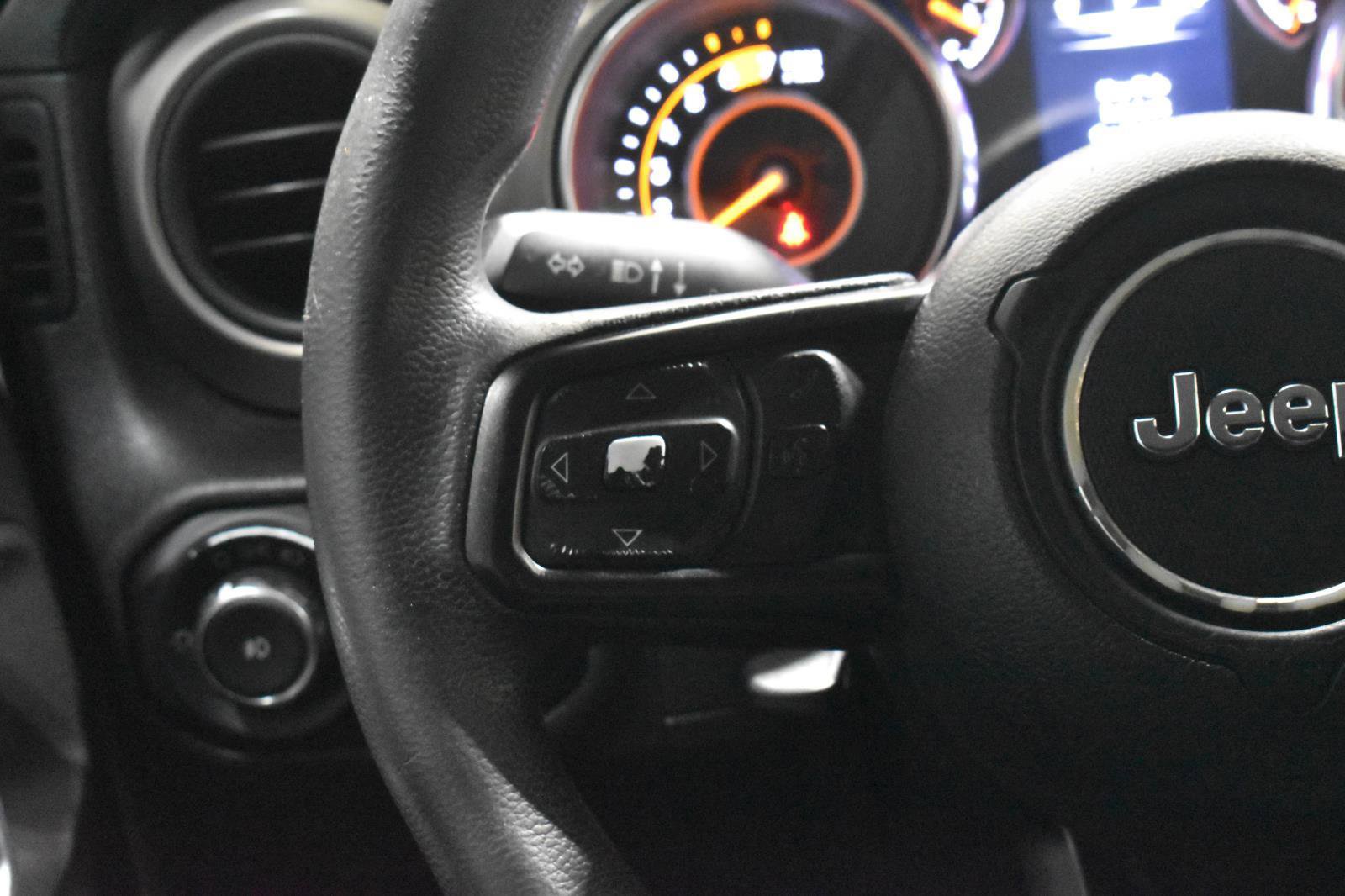 Used 2019 Jeep Wrangler Unlimited Sport AWD/4WD image 9