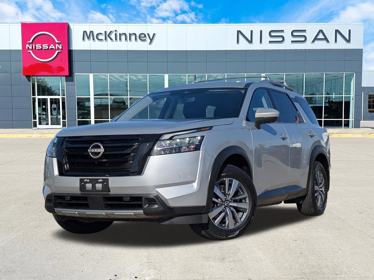 Certified 2024 Nissan Pathfinder SL w/ Black Appearance Package image 1