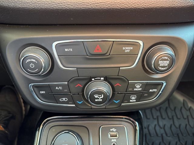 Used 2017 Jeep Compass Limited AWD/4WD image 23