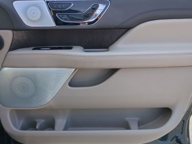 Used 2022 Lincoln Navigator Reserve image 41