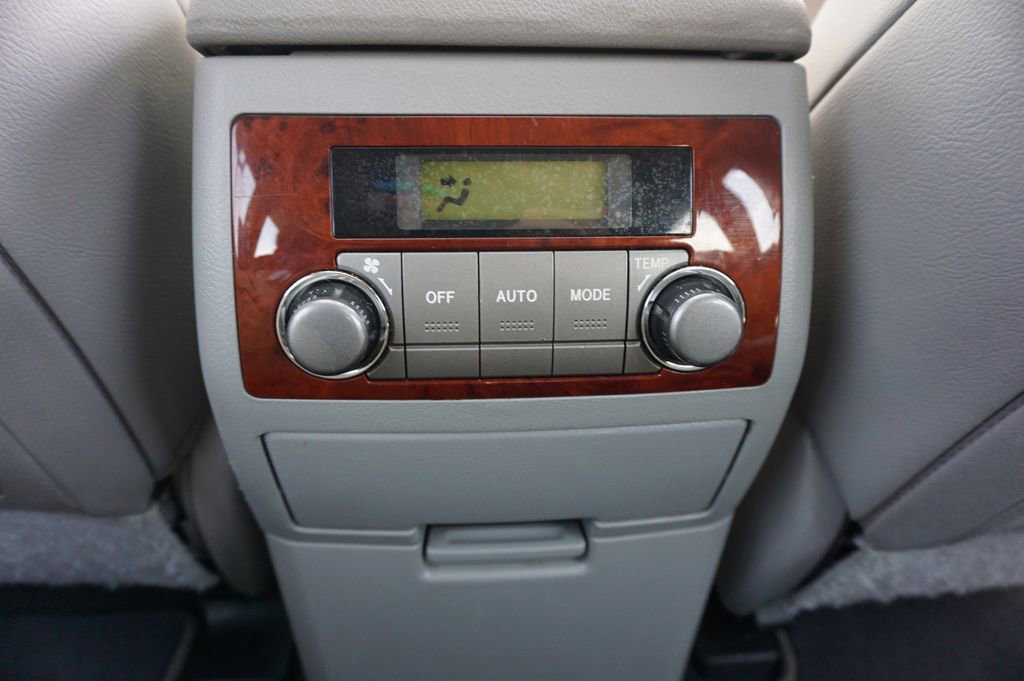 Used 2013 Toyota Highlander Limited image 15