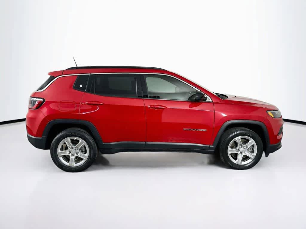Used 2023 Jeep Compass Latitude AWD/4WD image 25