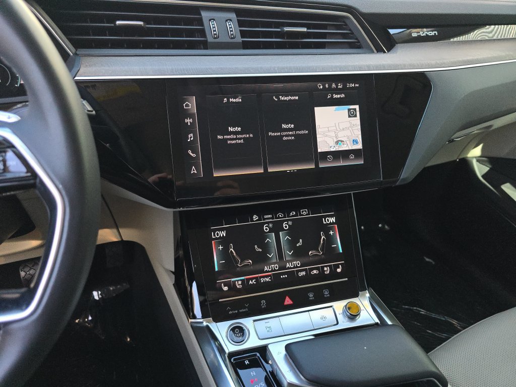 Used 2024 Audi Q8 e-tron Premium Plus w/ Premium Plus Package AWD/4WD image 26