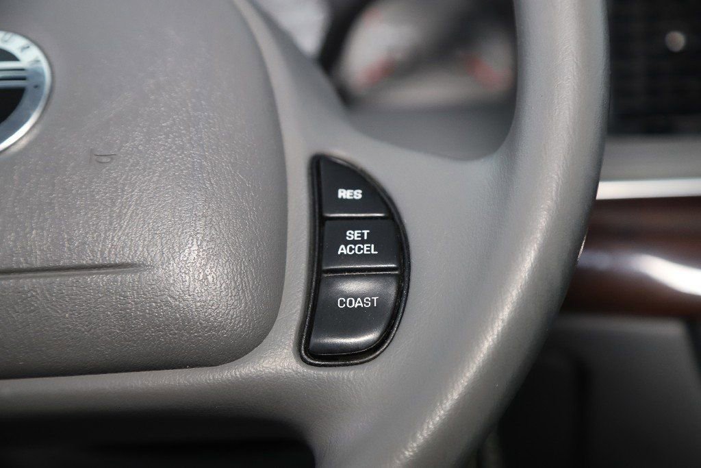 Used 2004 Mercury Grand Marquis GS image 32