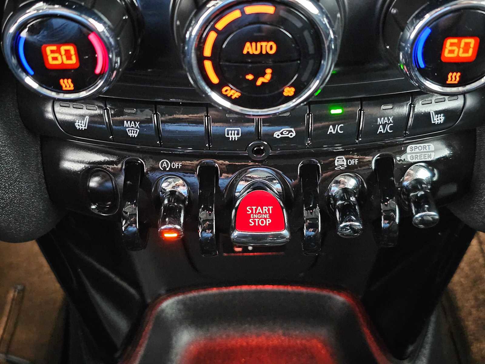 Used 2022 MINI Cooper S image 29