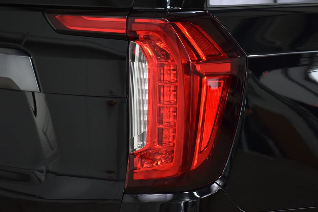 Used 2024 GMC Yukon AT4 AWD/4WD image 21