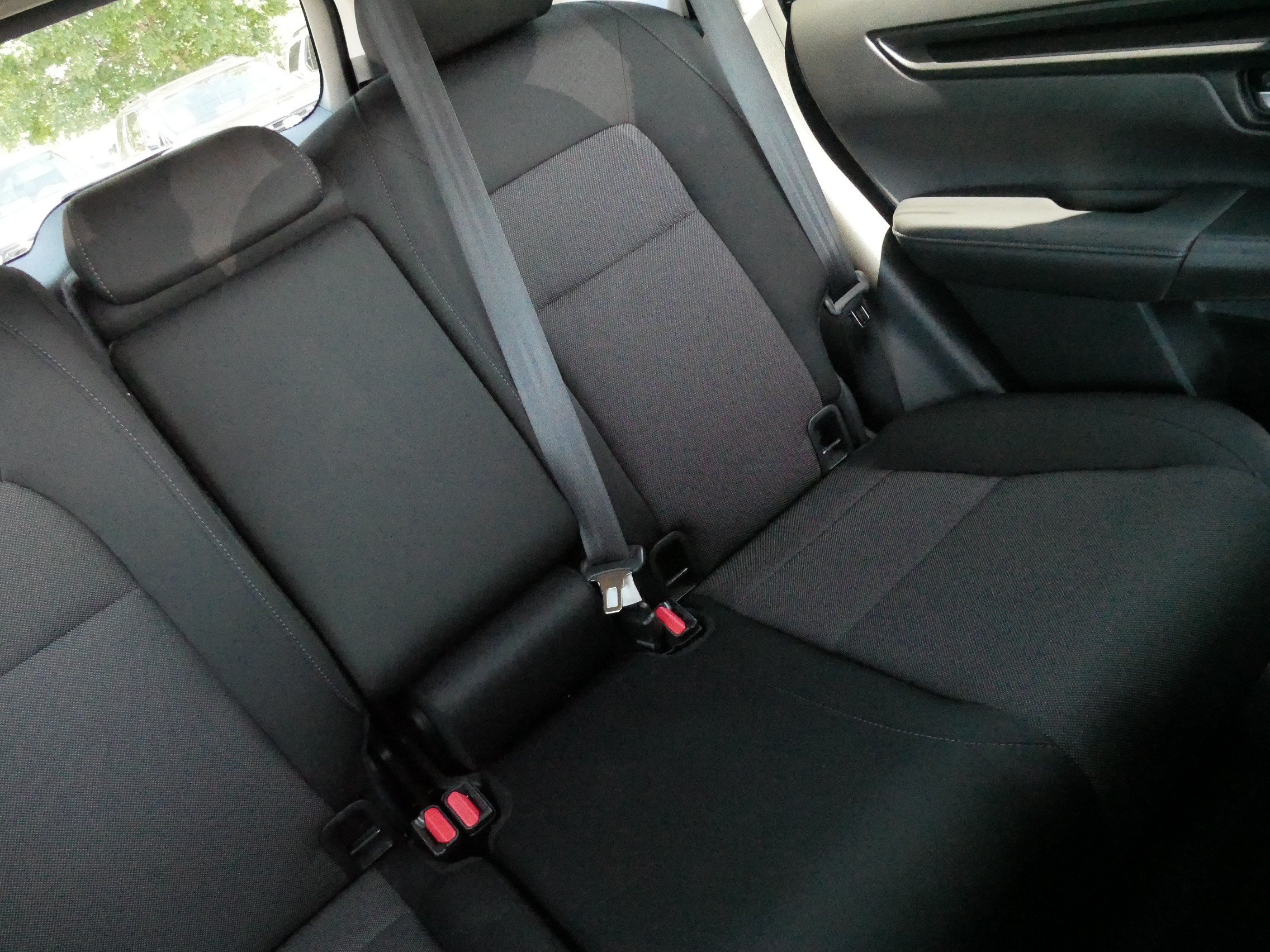 Used 2025 Honda CR-V LX image 14