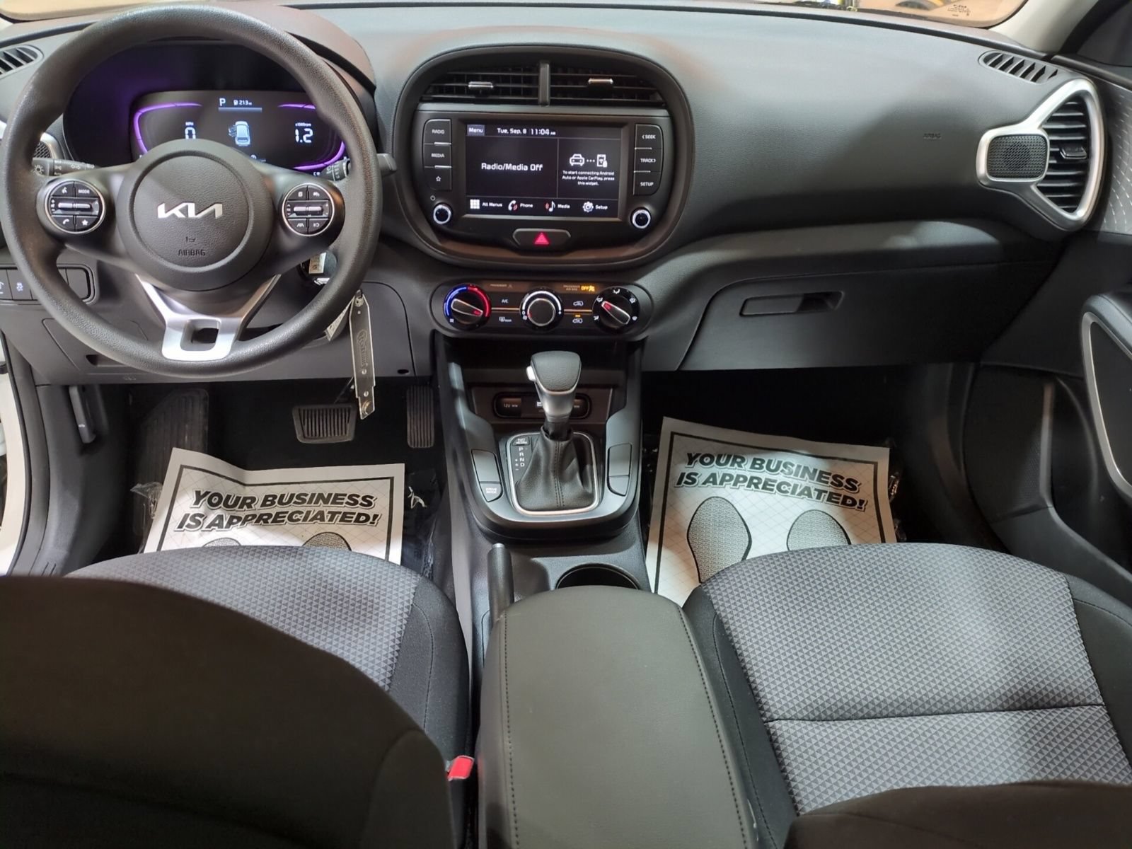 Certified 2023 Kia Soul LX FWD image 14