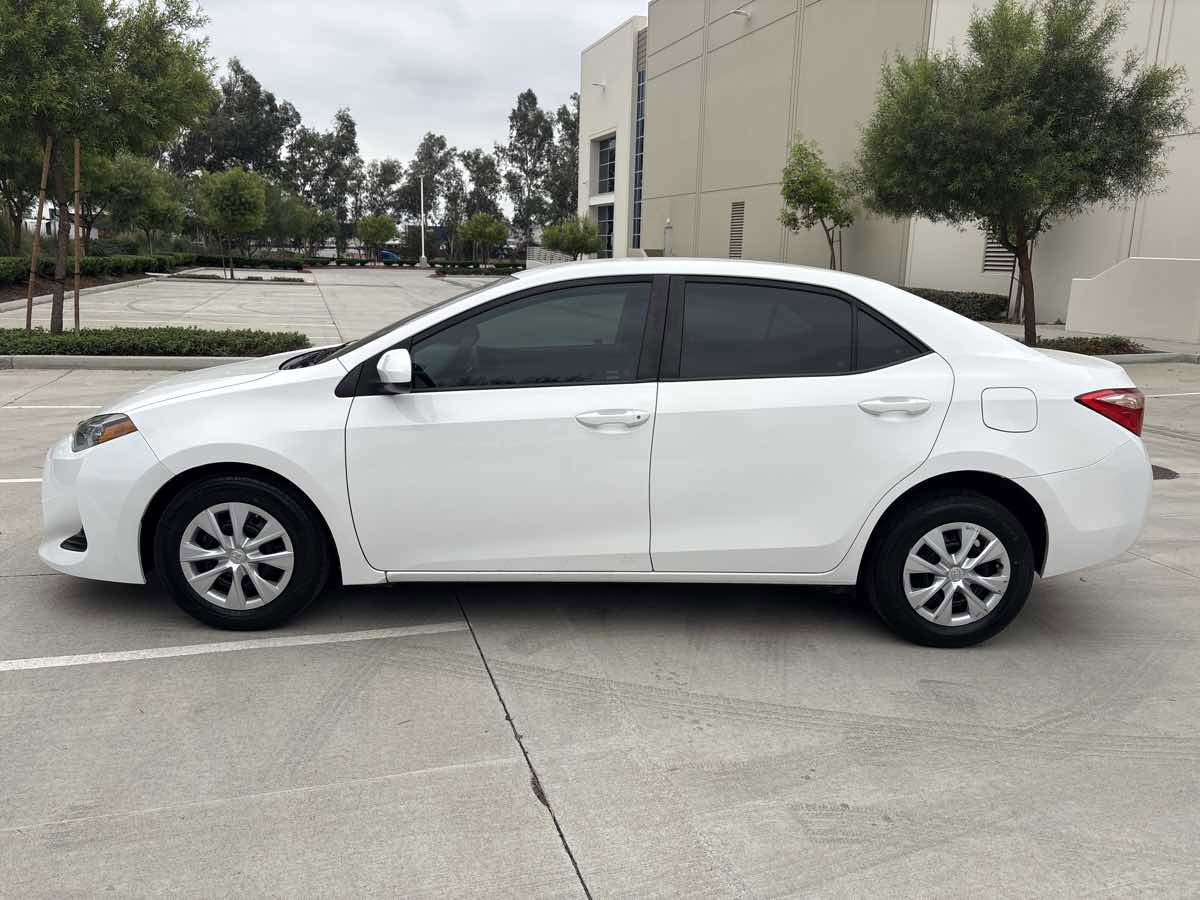 Used 2019 Toyota Corolla L w/ Carpet Mat Package (TMS) image 2