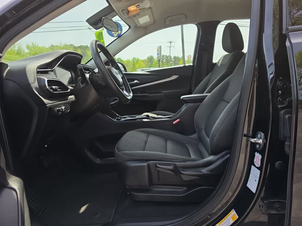 Used 2023 Chevrolet Bolt EUV LT FWD image 13