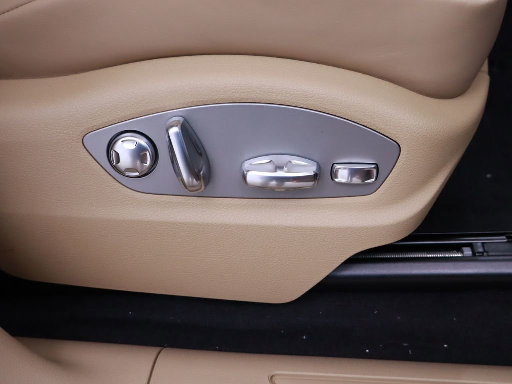 New 2025 Porsche Macan image 31