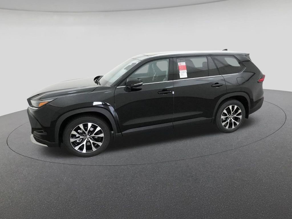 New 2026 Toyota Grand Highlander AWD Hybrid image 2