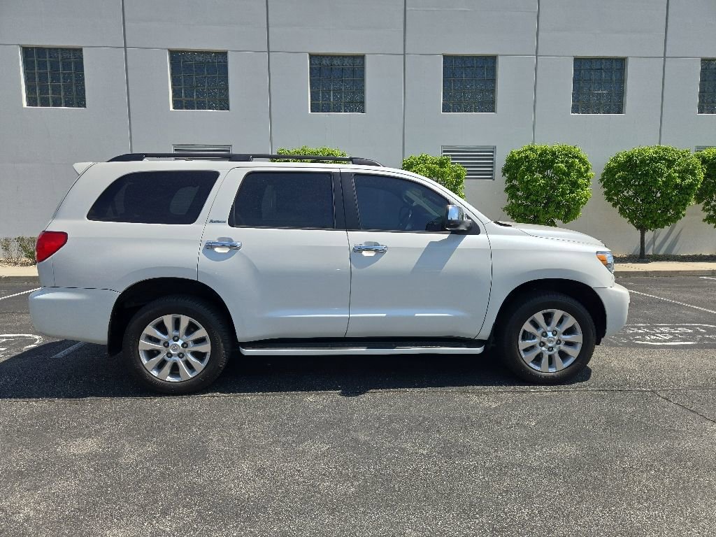 Used 2012 Toyota Sequoia Platinum AWD/4WD image 9