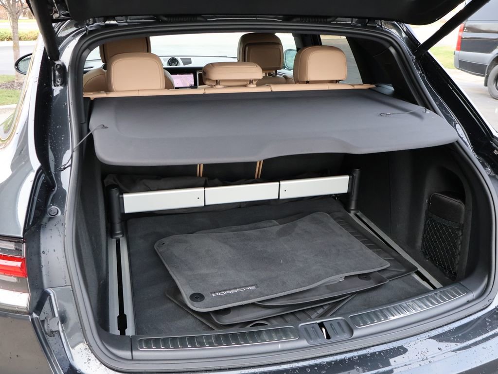 Used 2022 Porsche Macan S image 16