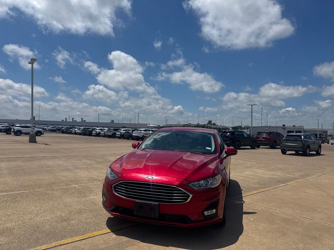 Used 2020 Ford Fusion SE w/ Equipment Group 151A FWD image 6