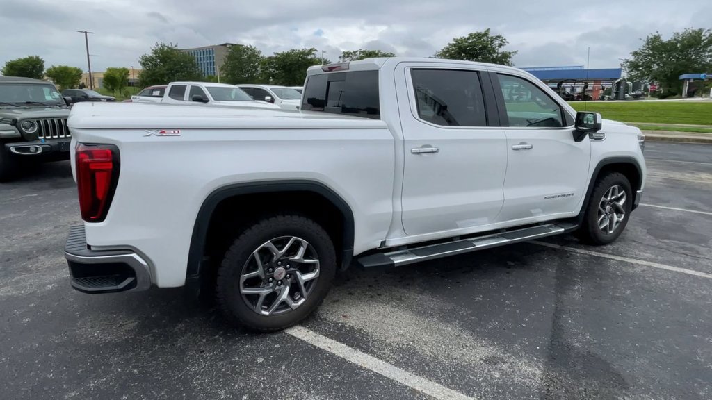 Used 2023 GMC Sierra 1500 SLT w/ SLT Convenience Package AWD/4WD image 2