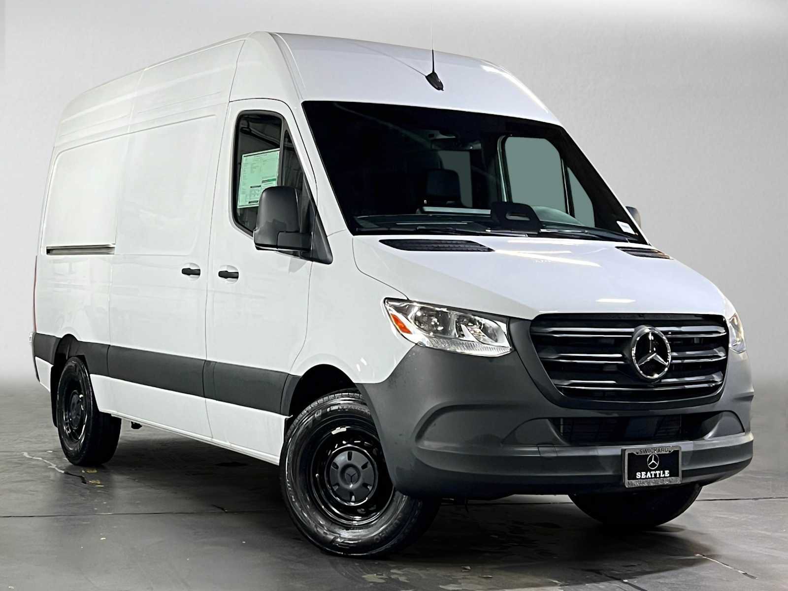 New 2025 Mercedes-Benz Sprinter 2500 image 1