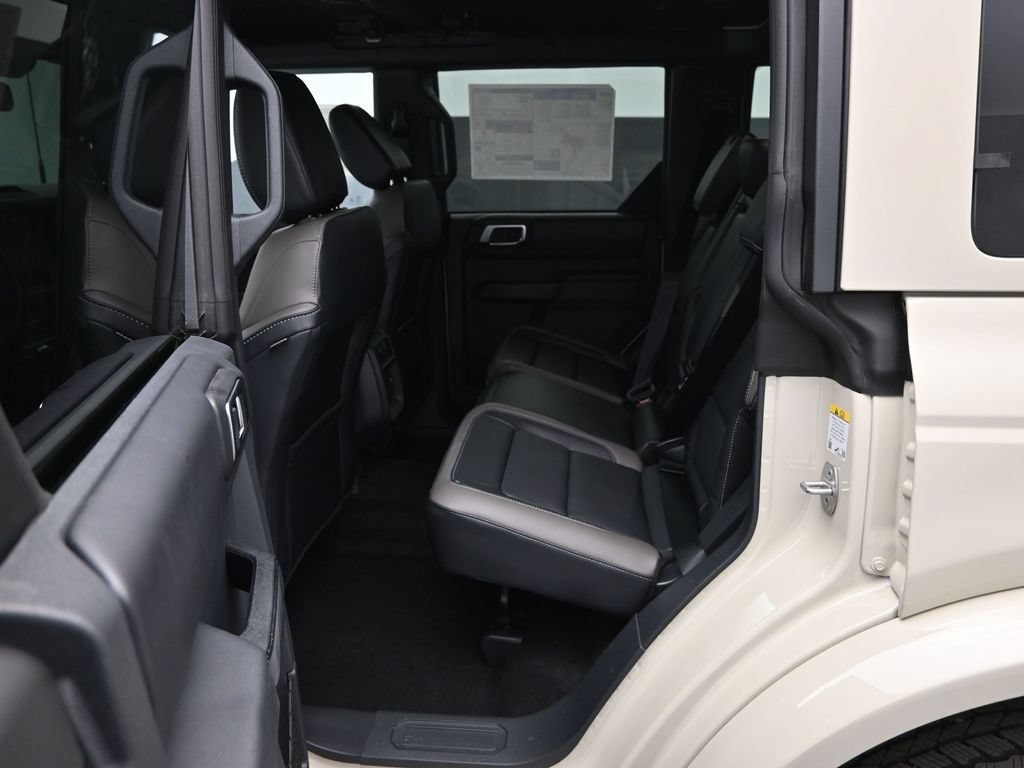New 2026 Ford Bronco Outer Banks AWD/4WD image 18