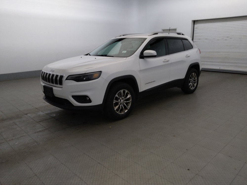 Used 2019 Jeep Cherokee Latitude Plus w/ Cold Weather Group AWD/4WD image 2