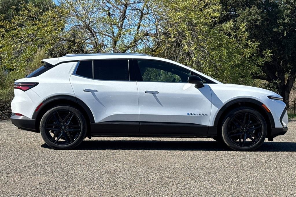 New 2026 Chevrolet Equinox EV LT w/ LPO, Blackout Package image 3