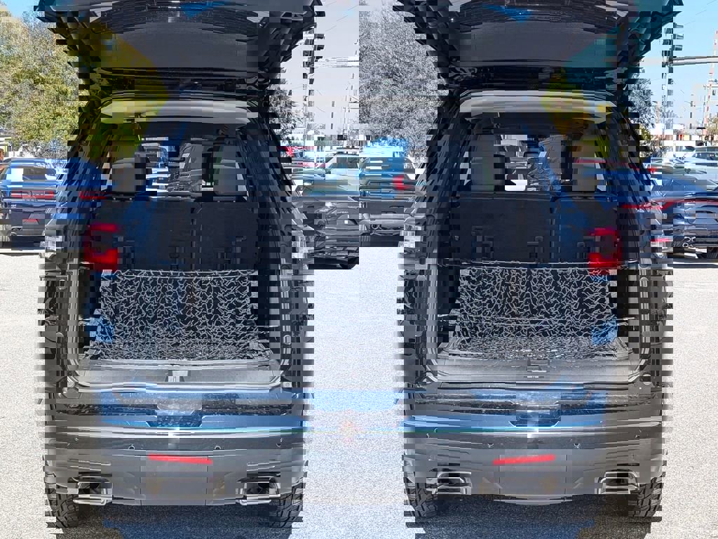 Used 2020 Chevrolet Traverse Premier image 8