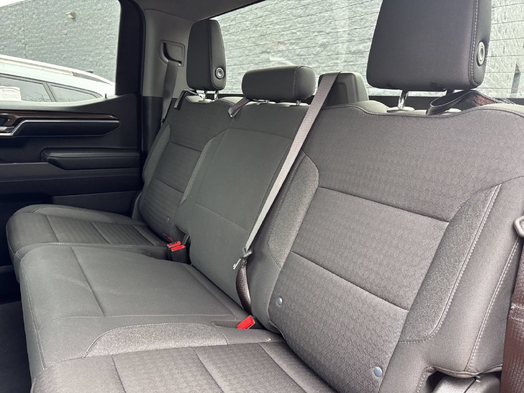 Used 2023 Chevrolet Silverado 1500 LT w/ Protection Package AWD/4WD image 19