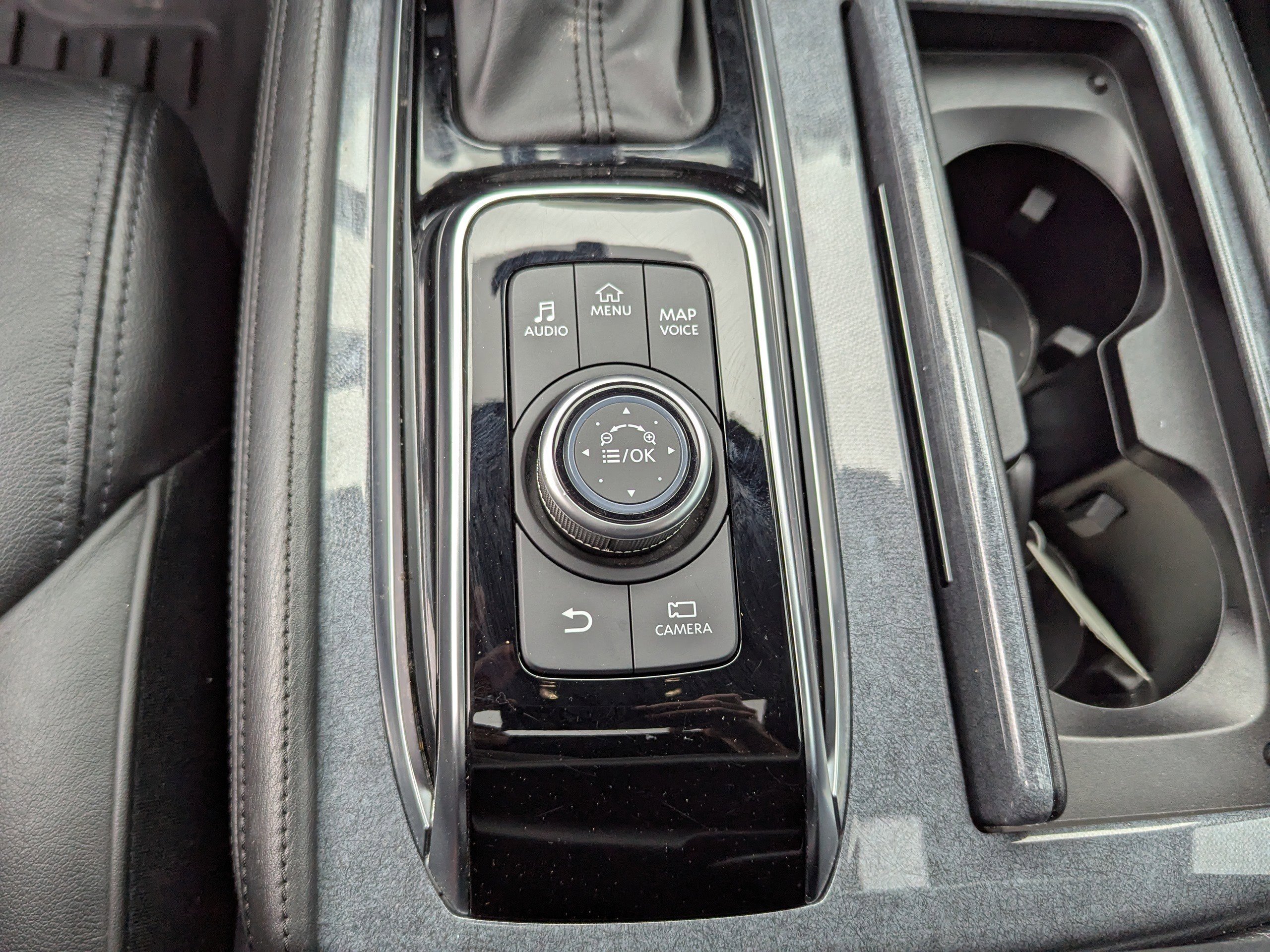 Used 2023 Nissan Armada SL w/ Midnight Edition Package image 30