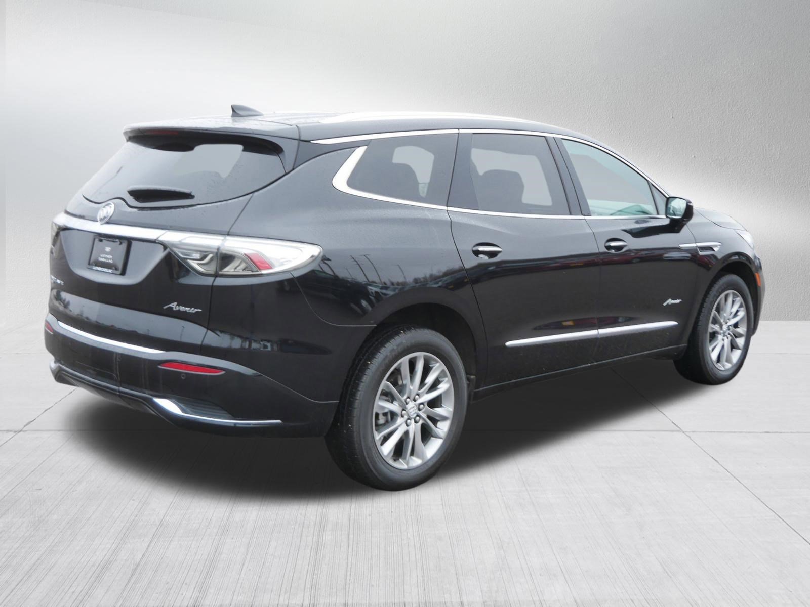 Used 2023 Buick Enclave Avenir w/ Avenir Technology Package image 7
