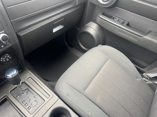 Used 2011 Dodge Nitro Heat image 17