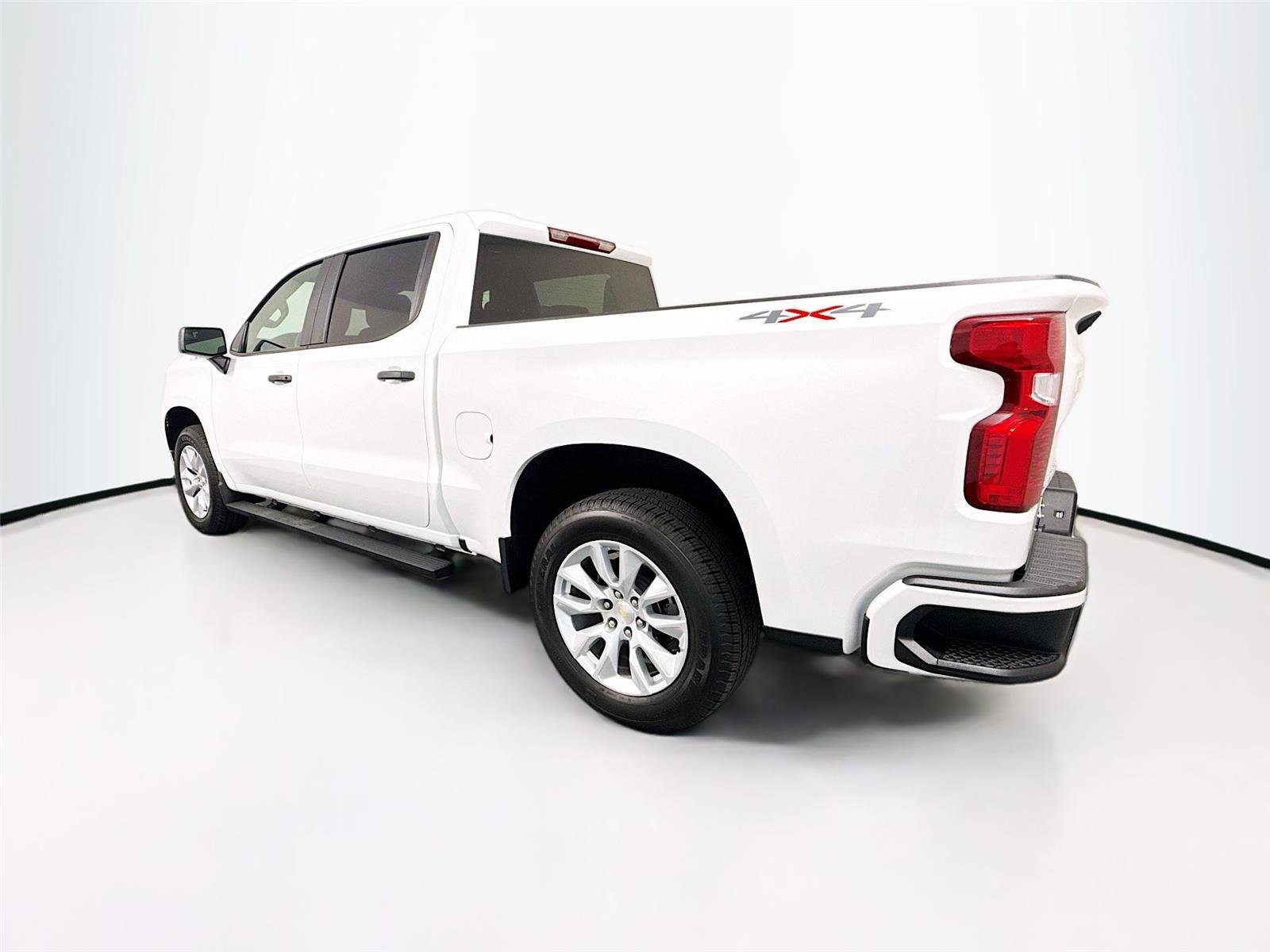 Used 2026 Chevrolet Silverado 1500 Custom AWD/4WD image 26