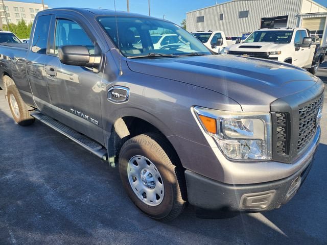 Used 2018 Nissan Titan S AWD/4WD image 1
