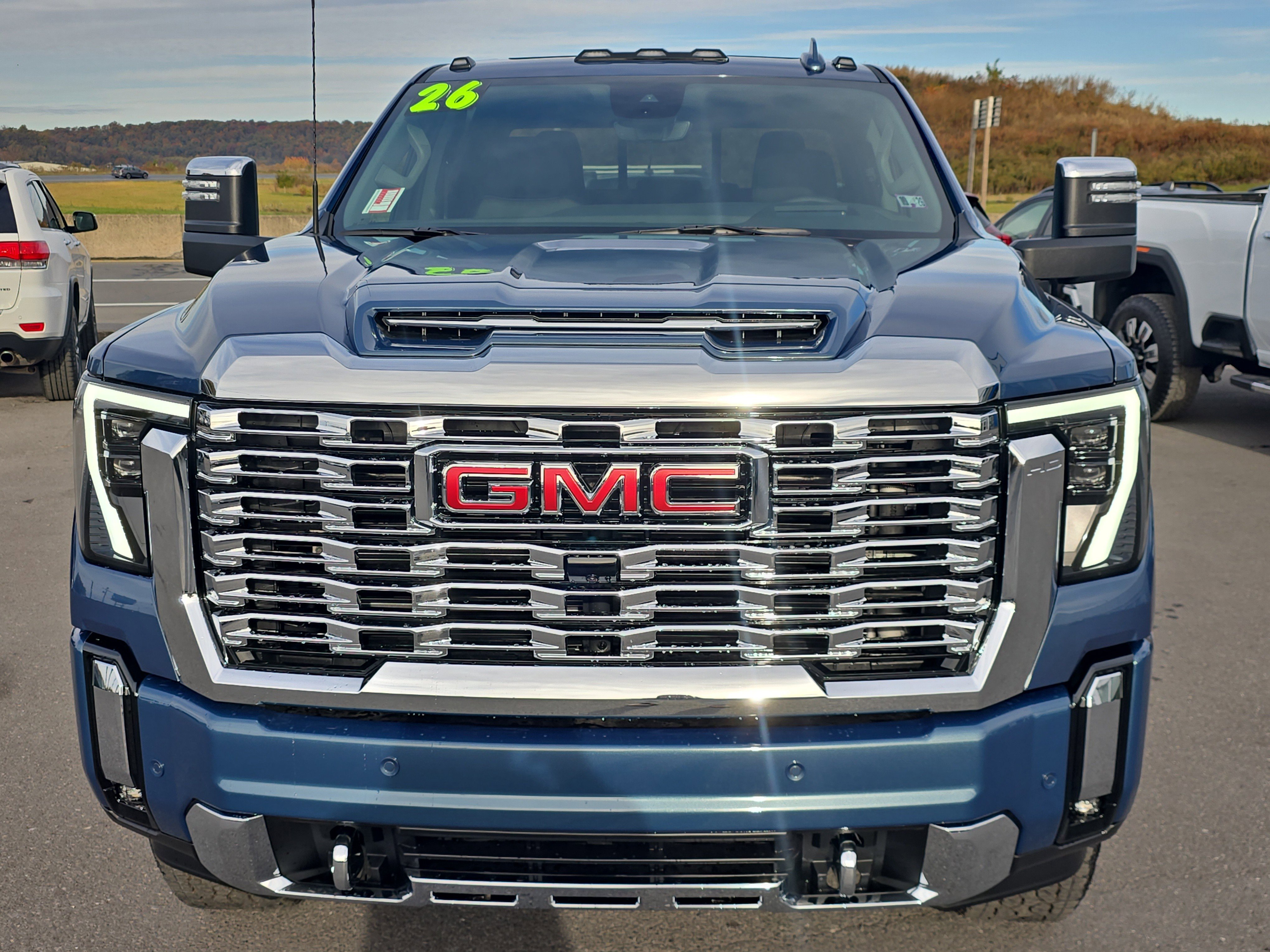 New 2026 GMC Sierra 2500 Denali w/ Denali Reserve Package image 8