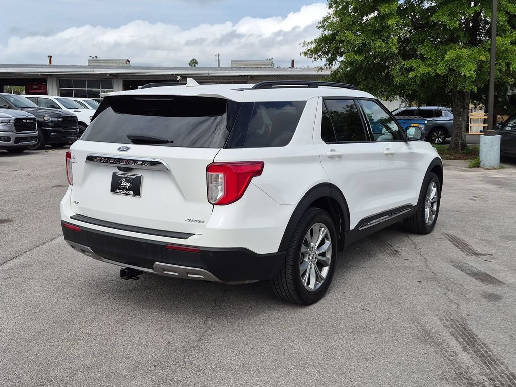 Used 2021 Ford Explorer XLT w/ Equipment Group 202A AWD/4WD image 5