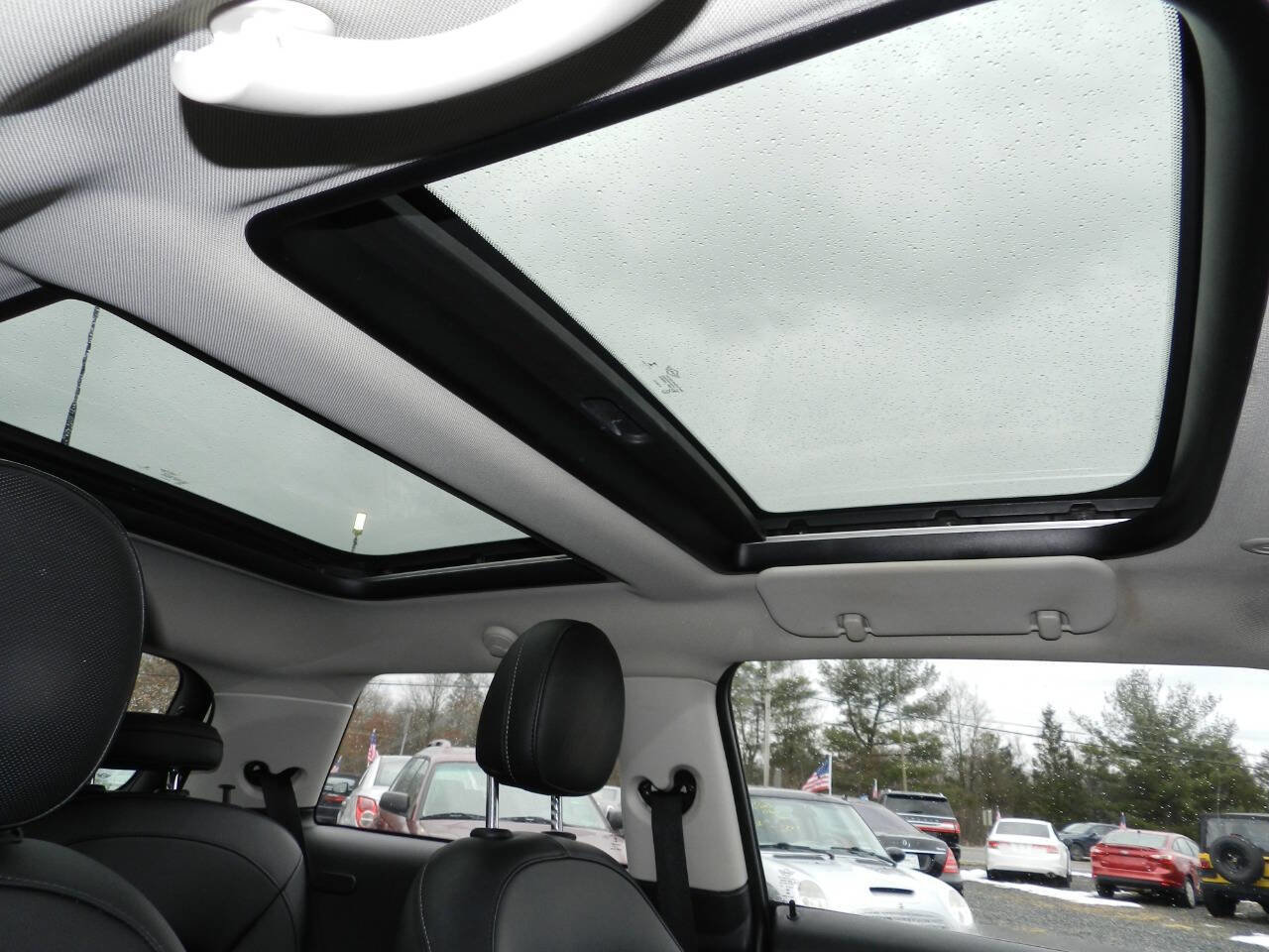 Used 2015 MINI Cooper 2-Door Hardtop w/ Cold Weather Package image 16